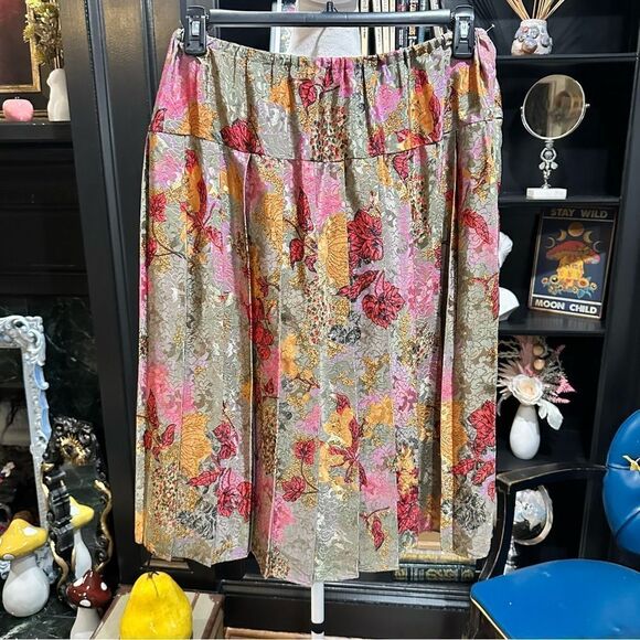Handmade Pleated Floral Skirt Size Medium - Picture 1 of 7